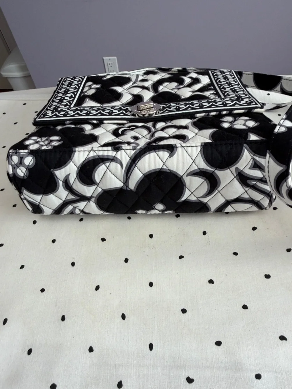 Vera Bradley Black & White Quilted Floral Crossbody - Picture 7 of 11